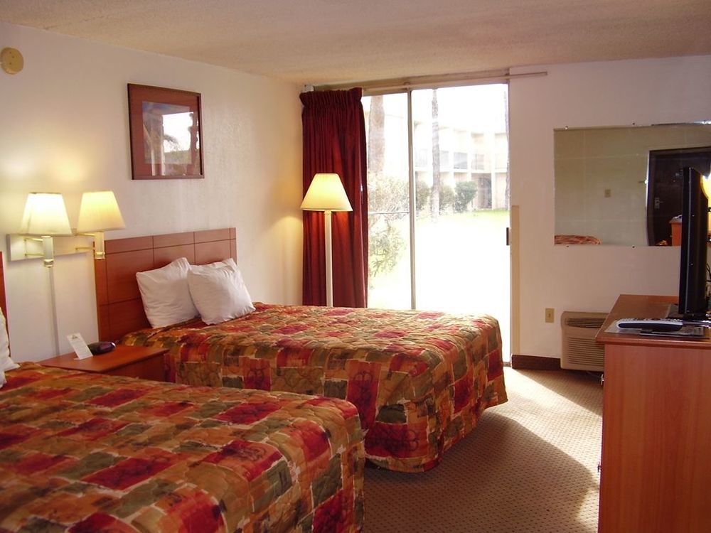 Vacation Inn Phoenix Room photo