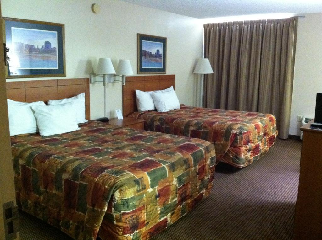 Vacation Inn Phoenix Exterior photo